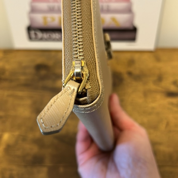 Prada Tan Bow Wallet - Picture 3 of 9